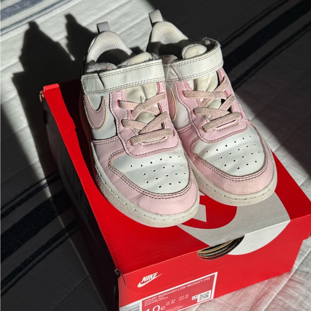 Nike court borough low toddler pink sneakers